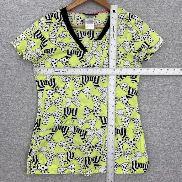 Heart Soul Scrub Top Womens Extra Small Green Bows Short Sleeve Nurse Uniforms - Picture 9 of 11